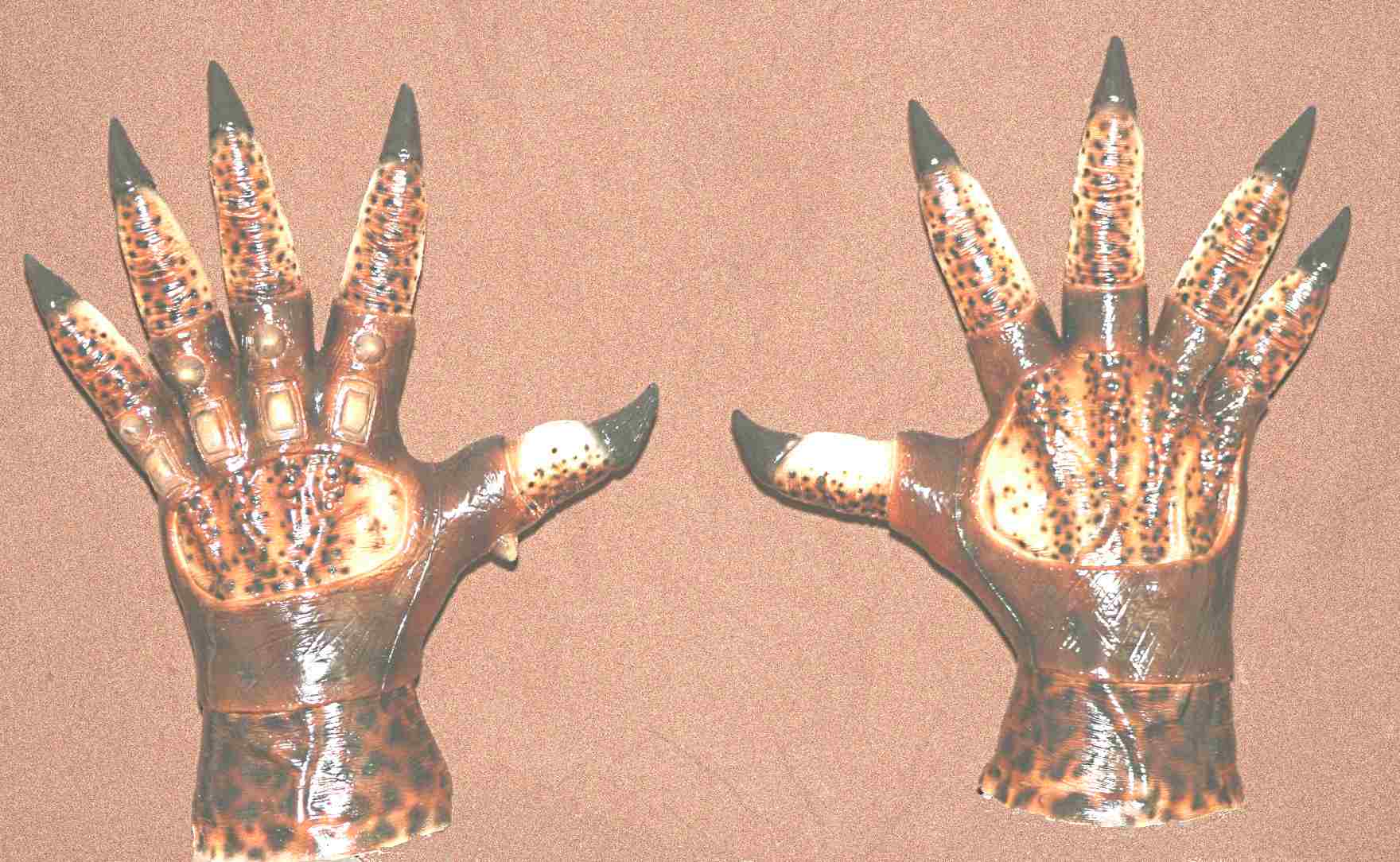 P1 hands backs