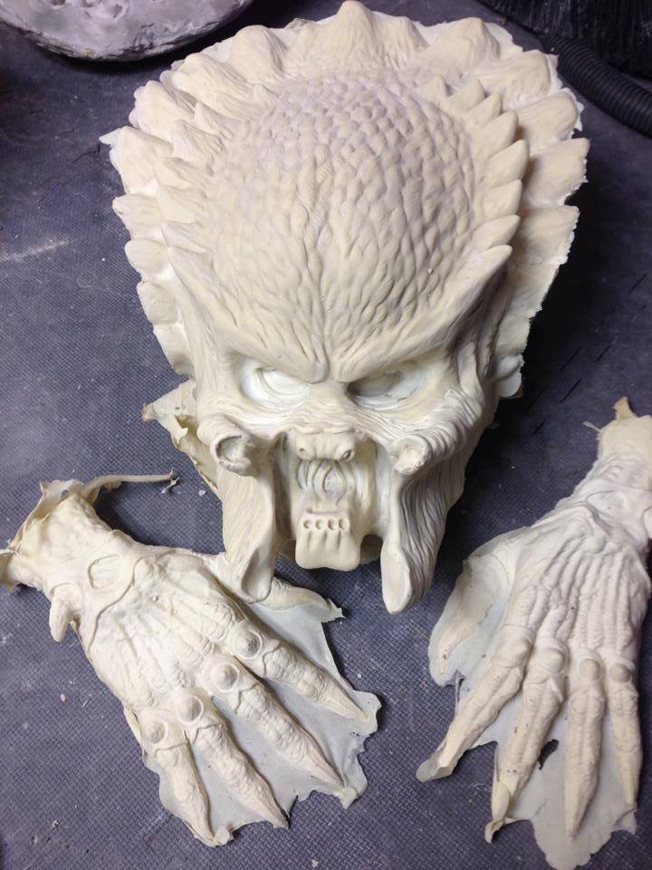 p2maskandhands