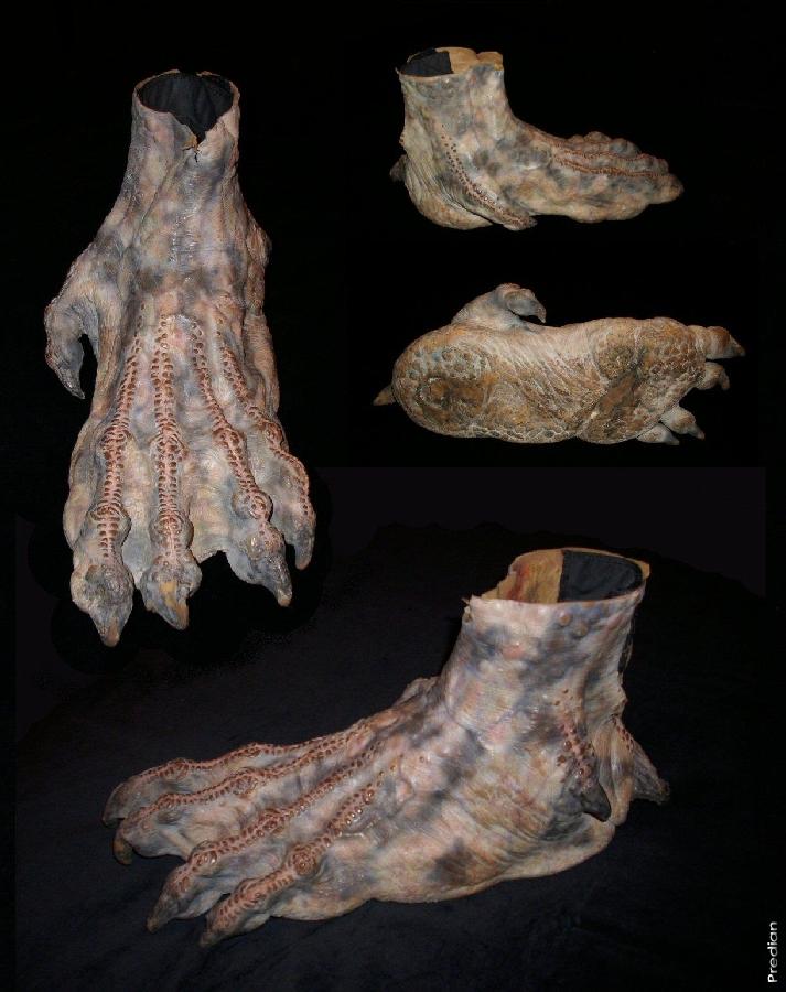 Predator 2 1990 movie props (2)