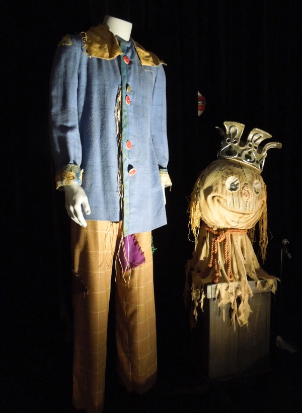 return to oz scarecrow costume.jpg