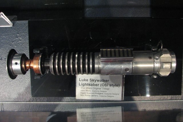 saber_luke.jpg