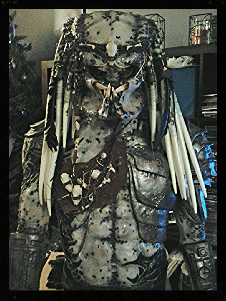SHAMAN PREDATOR ALBINO