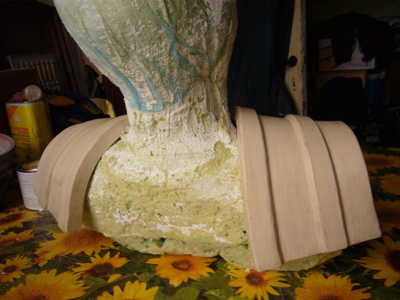 Shoulder armour sculpting.