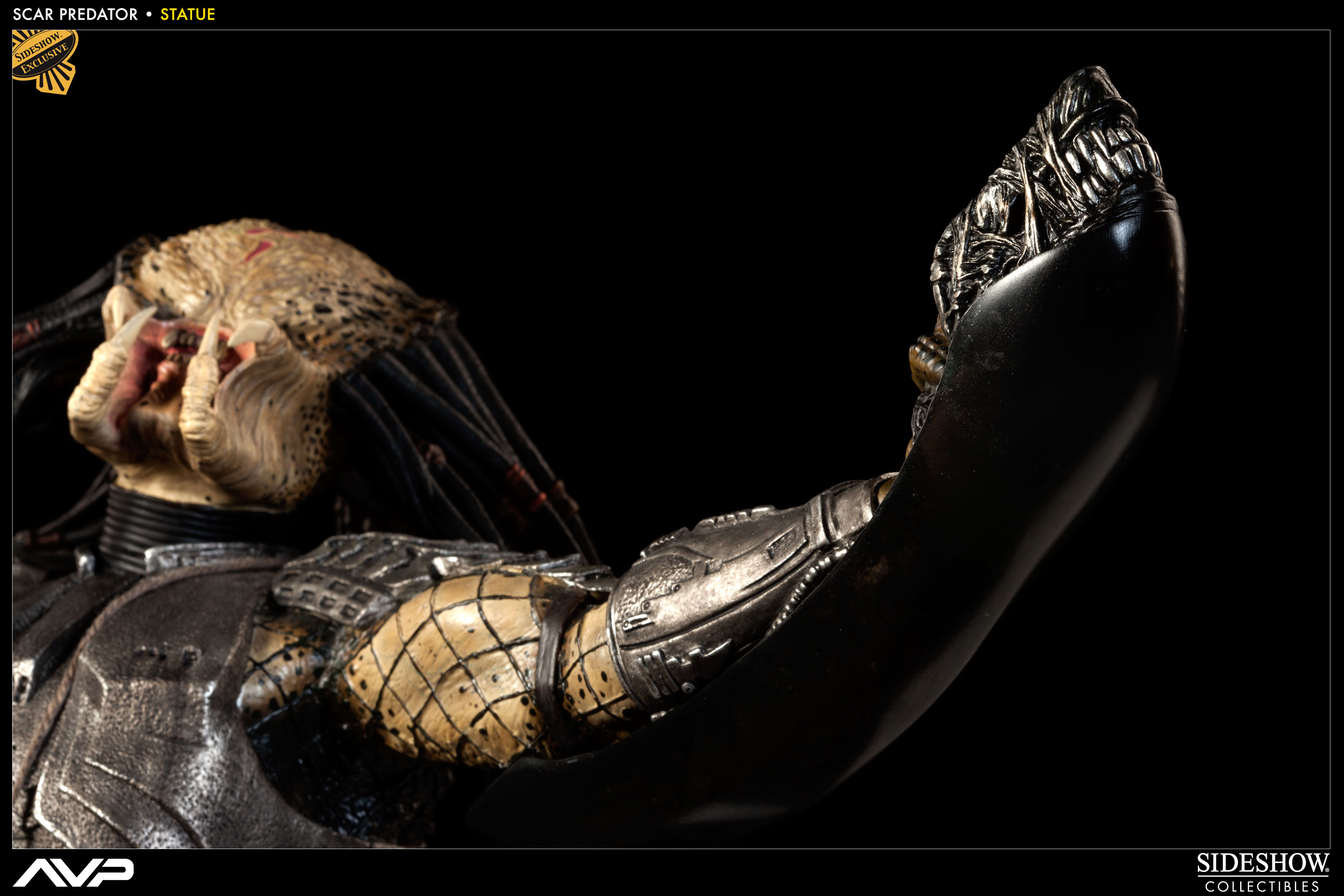 Sideshow Scar Predator Statue 02