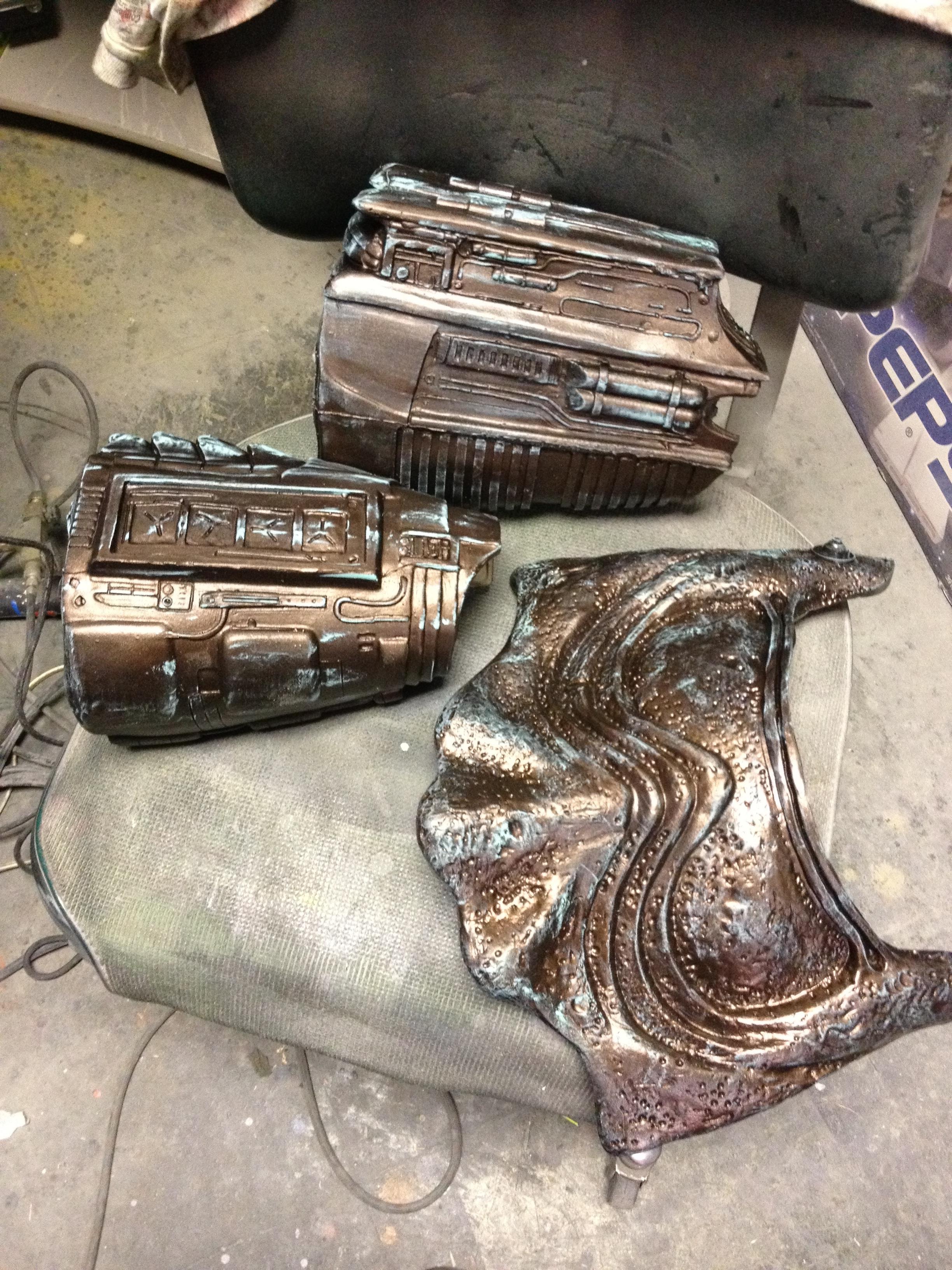 Snake Extra Gauntlets and Cod Armor