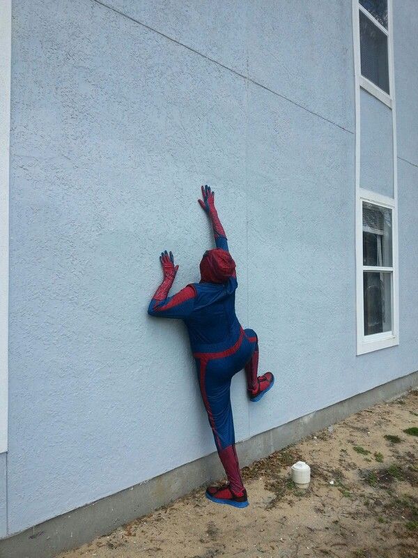 Spiderman: The Web slinging,  Wall Climber