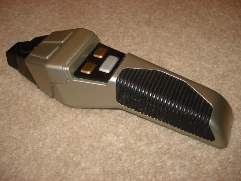 Star Trek: Voyager Cobra Phaser. This one has a sharper look to it than the one used in TNG. The colour scheme is slightly different too.