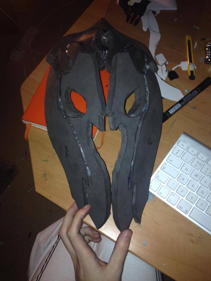 Start of the helmet.