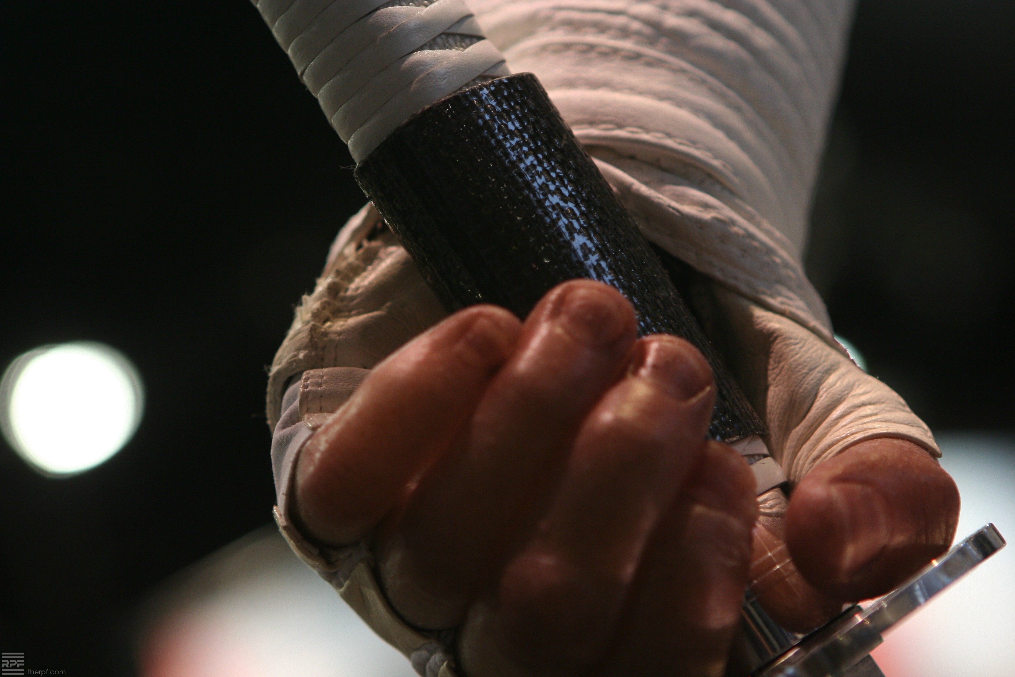 Storm_Shadow_Gloves_11