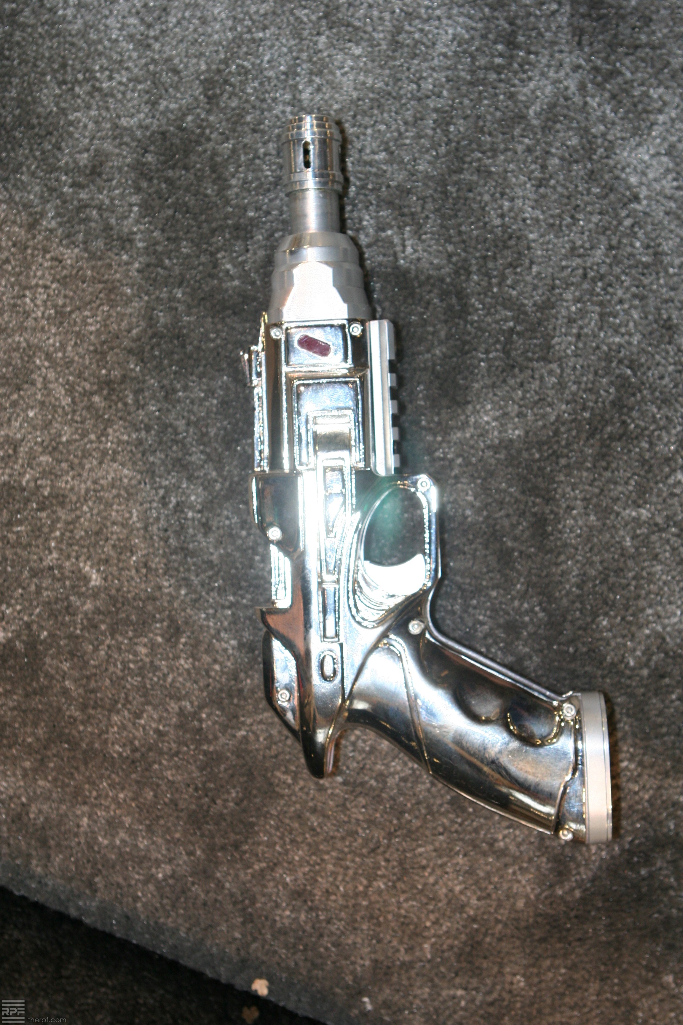 Storm_Shadow_Pulse_Pistol_01