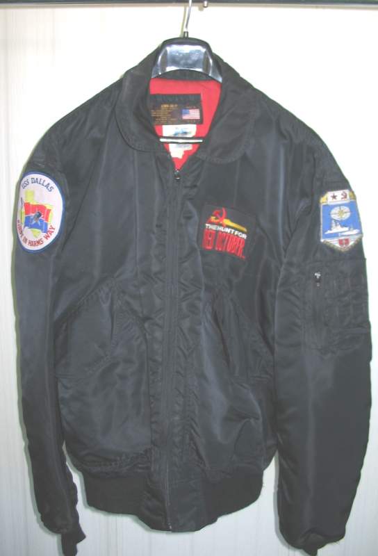 The Hunt for RED October film crew complimentary pilot's flight jacket ...
