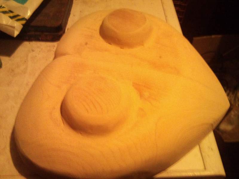 Through hand sanding and sawing eventully got the eyes right!
