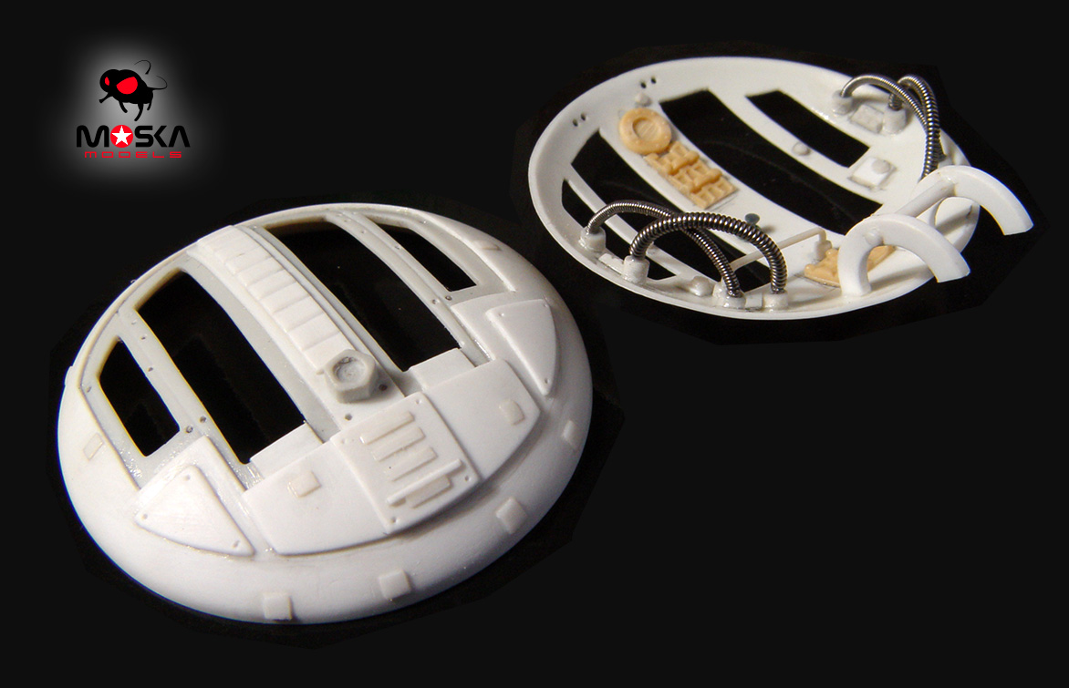 TIE ADVANCED 17:
New and improved upper hatch.