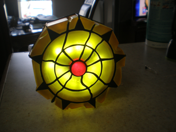 Top (or bottom) view, note red part is nicely lit up.
