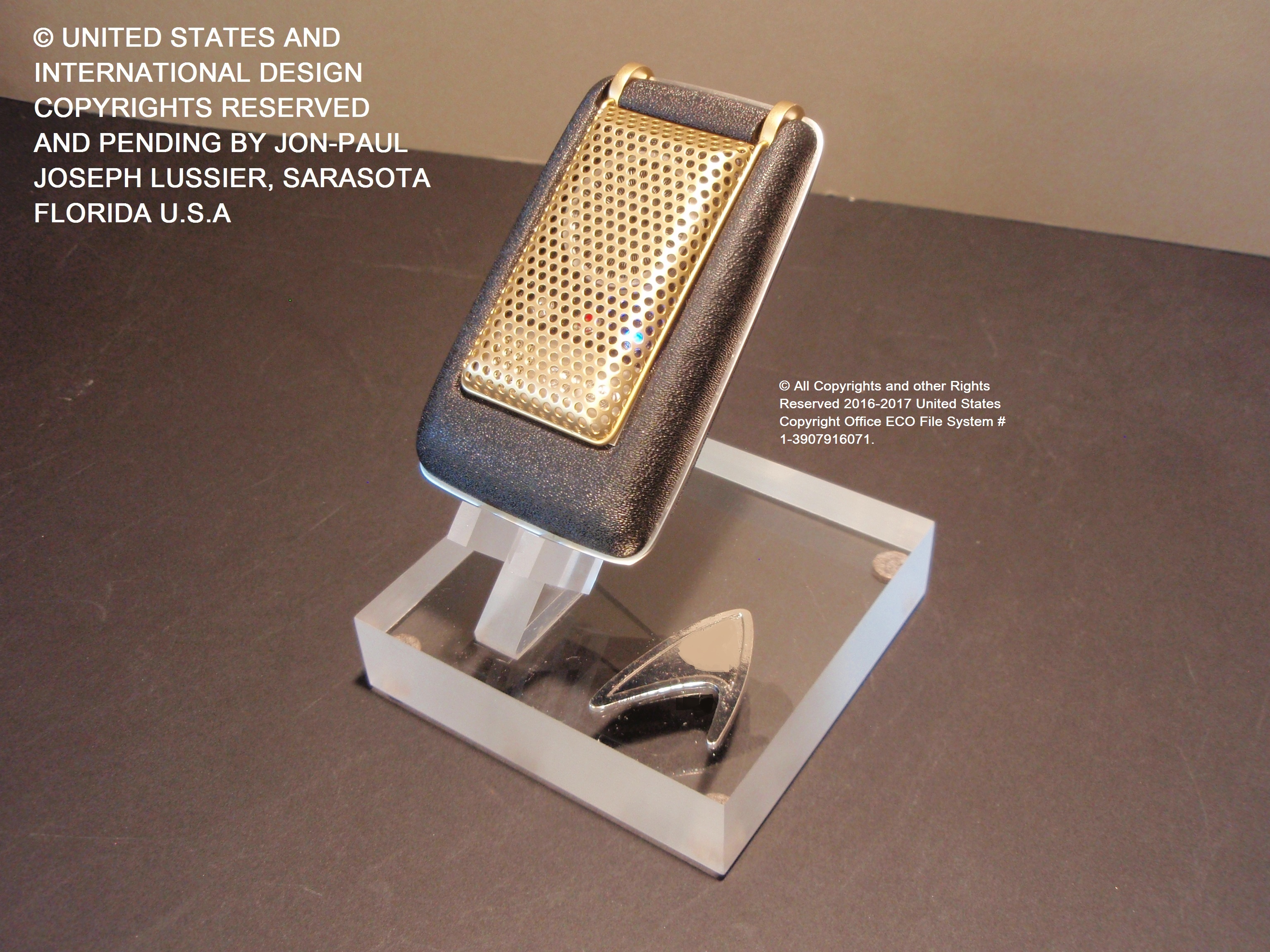TOS Communicator or P1's: RH View, communicator closed.

©jon-paul Josph Lussier