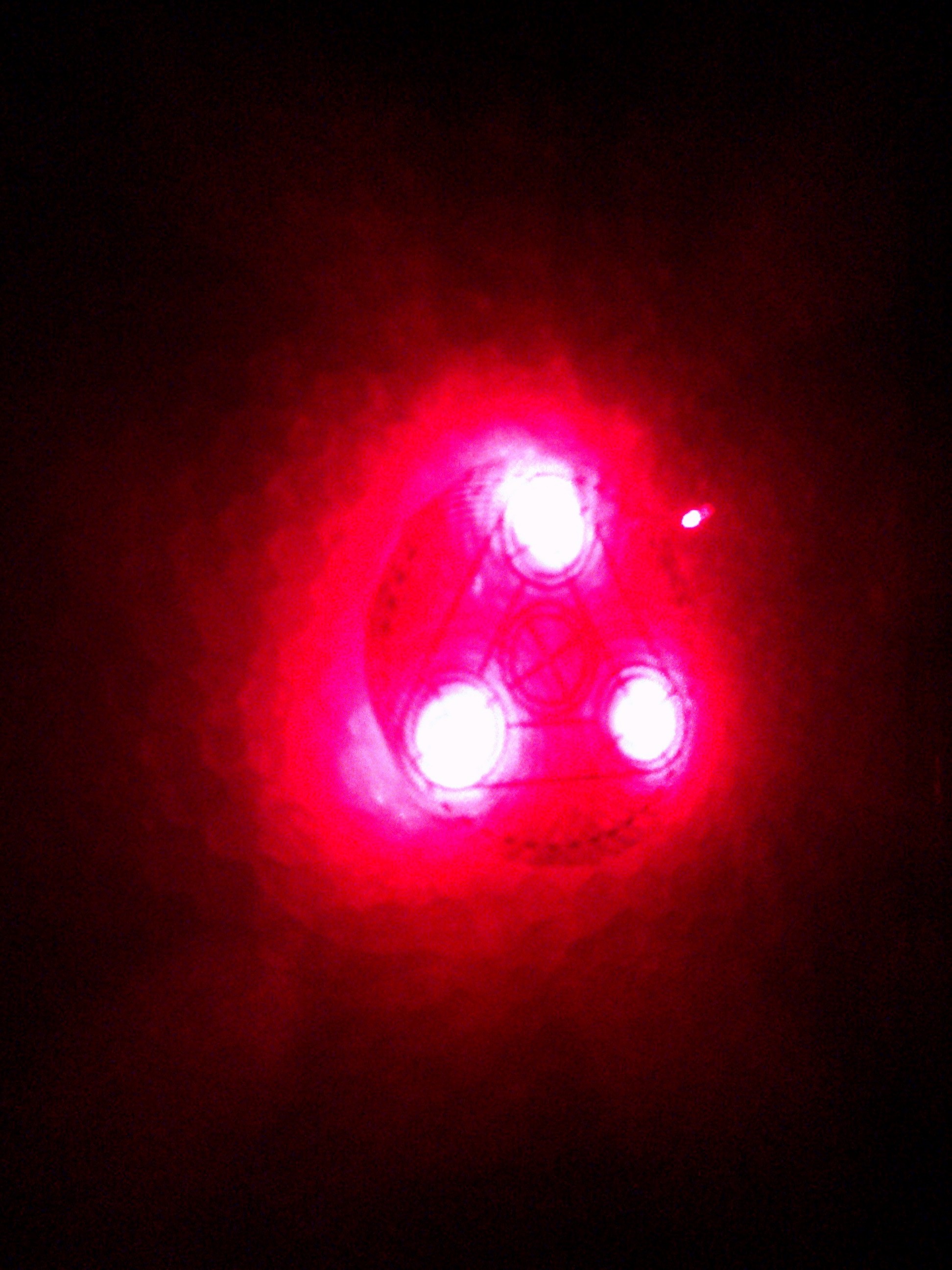 Tri-laser aiming signal