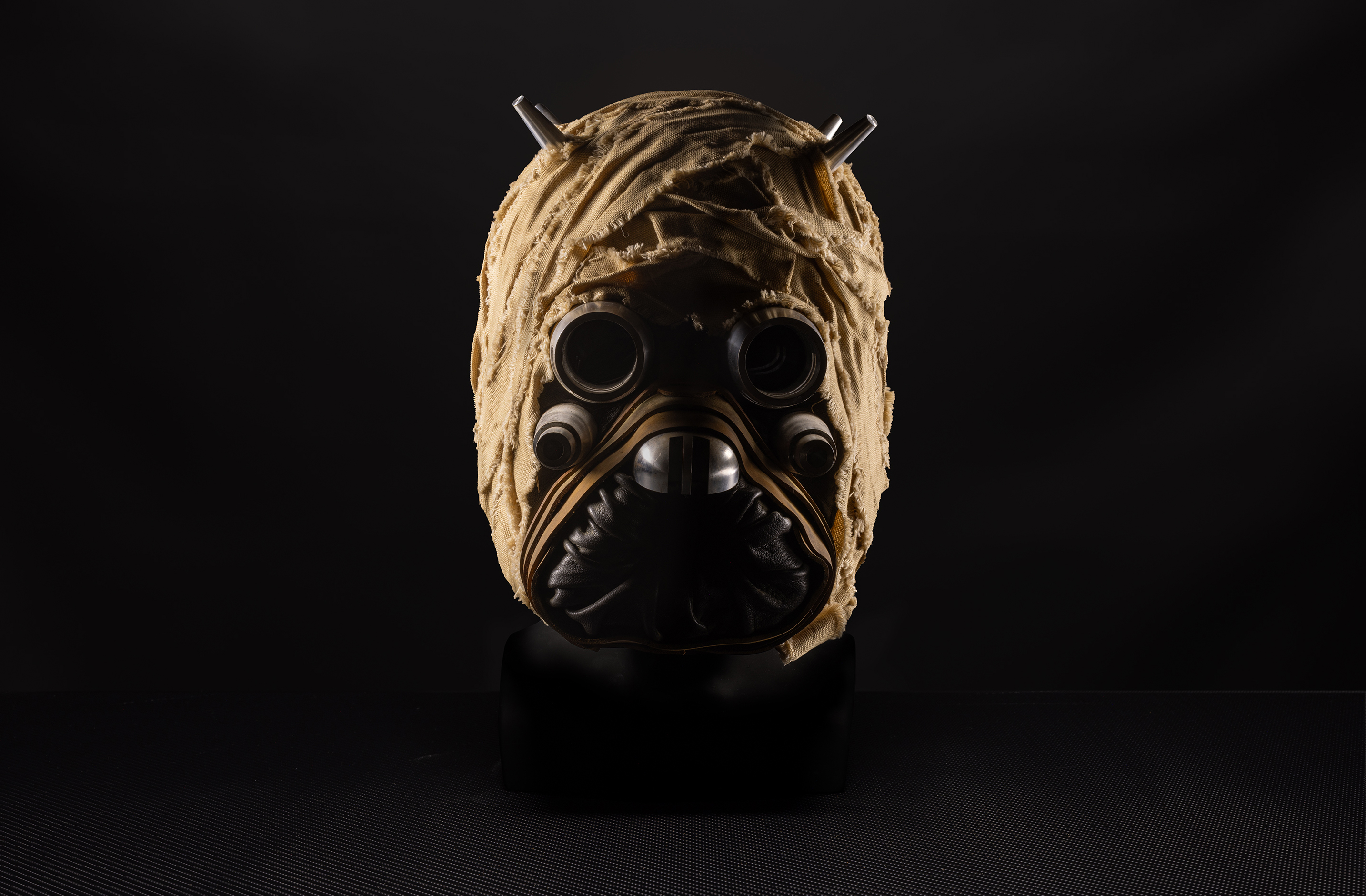 TUSKEN_1.jpg