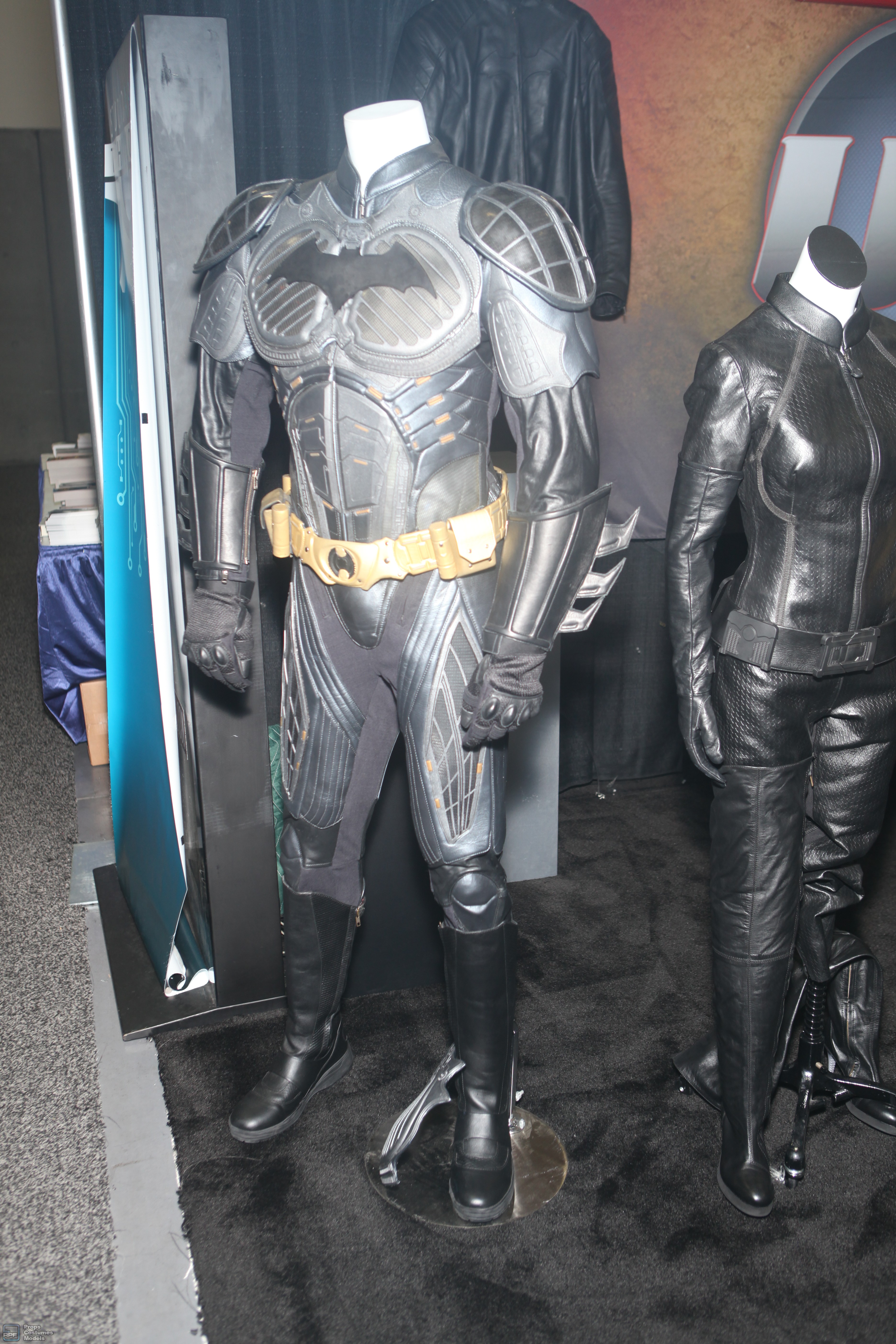 UD Replicas Batman Begins Batman Outfit