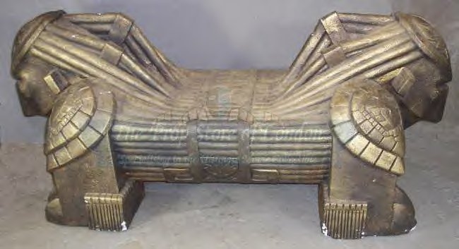 UK Avp predatorbench1