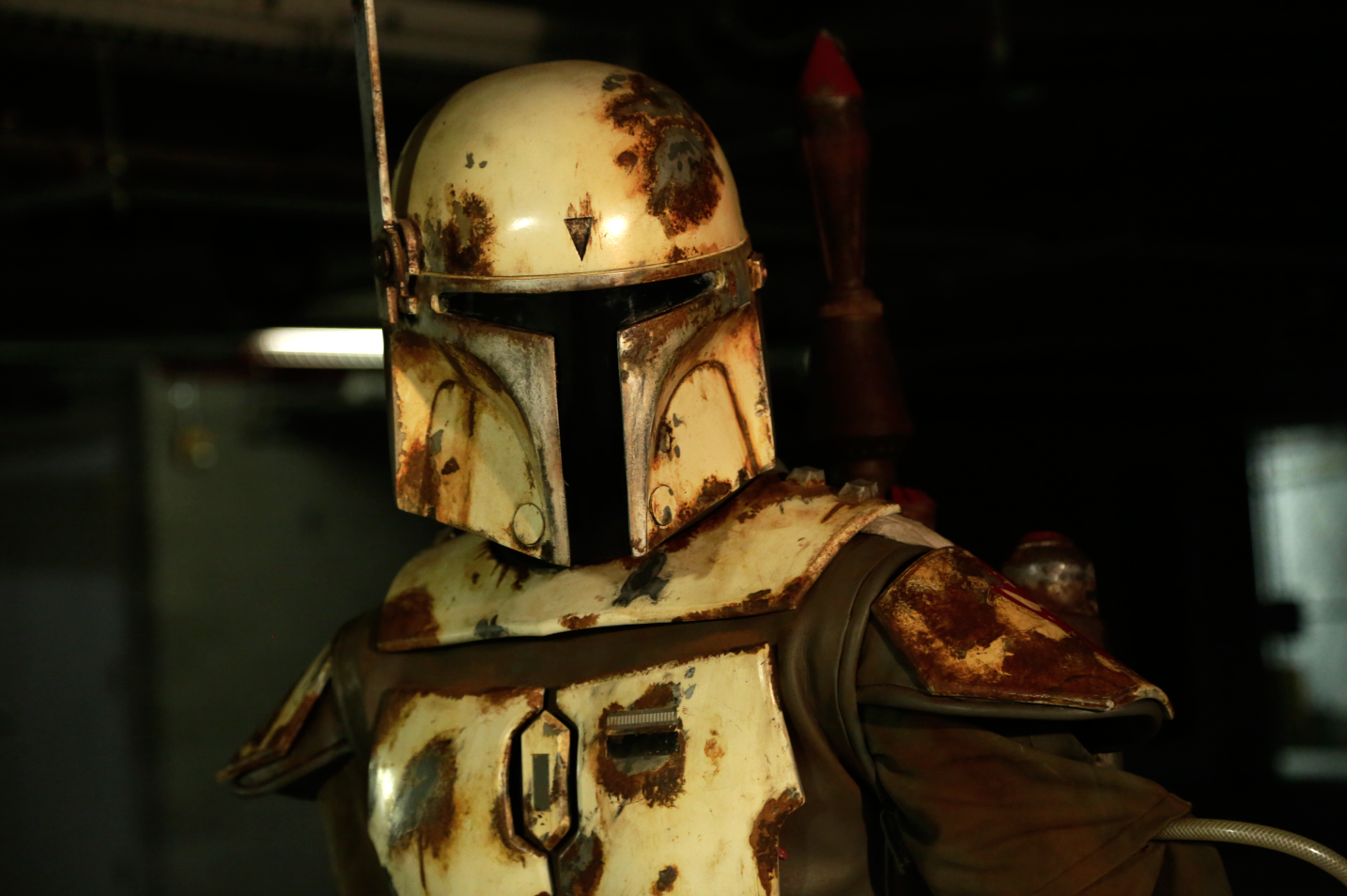 Updated Iron B metal coating paint job.

Helmet by Skygonbro creations