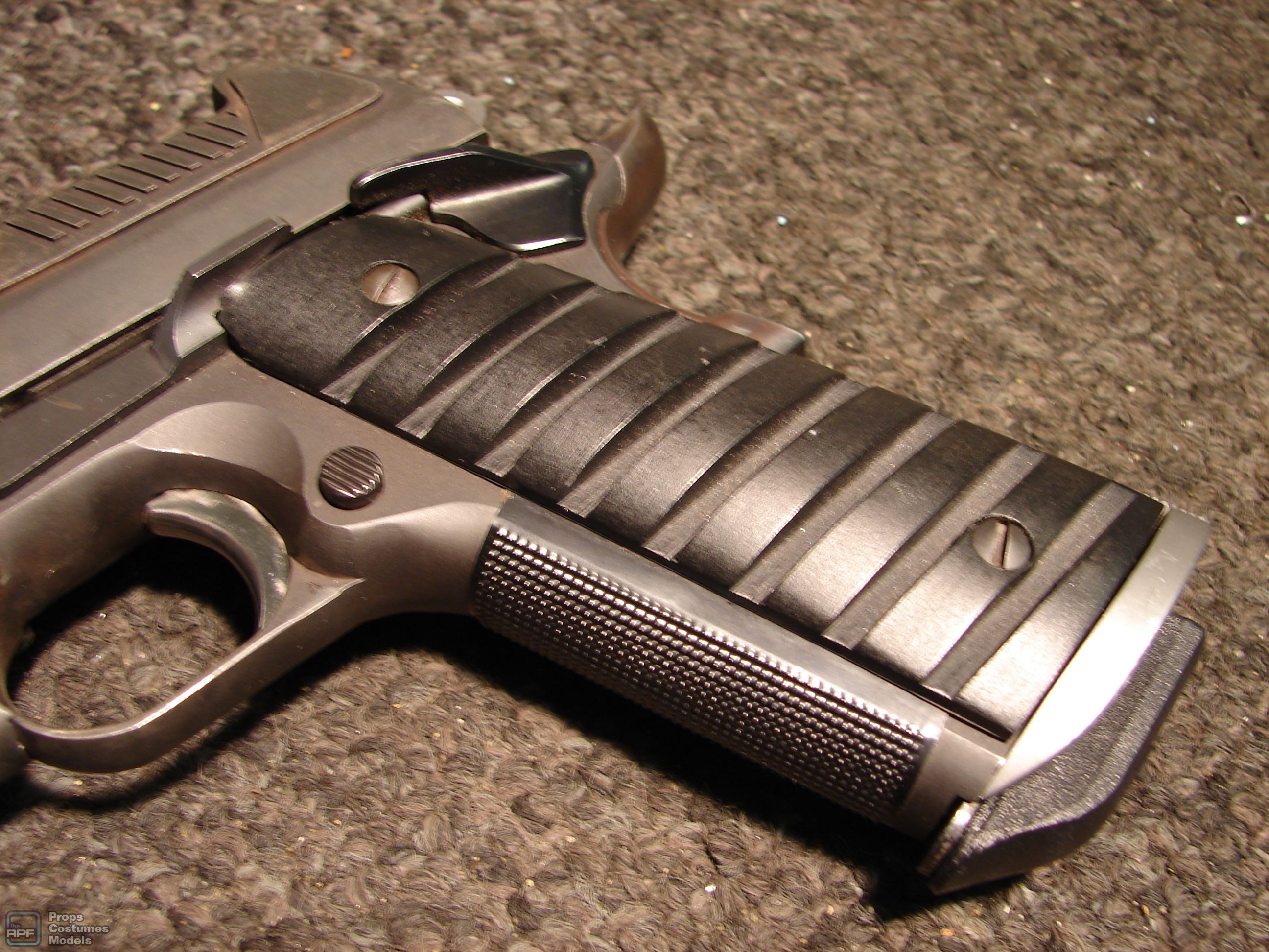 Weapon: Jayne's Pistol